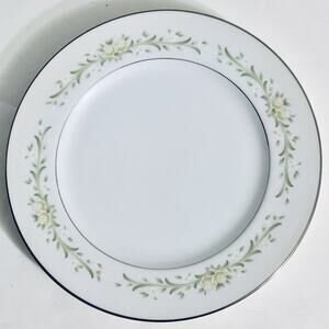 Ekco Prudence MILANCIA Rim 6 5/8" Bread / Dessert Plates Set of 4 Pattern #327